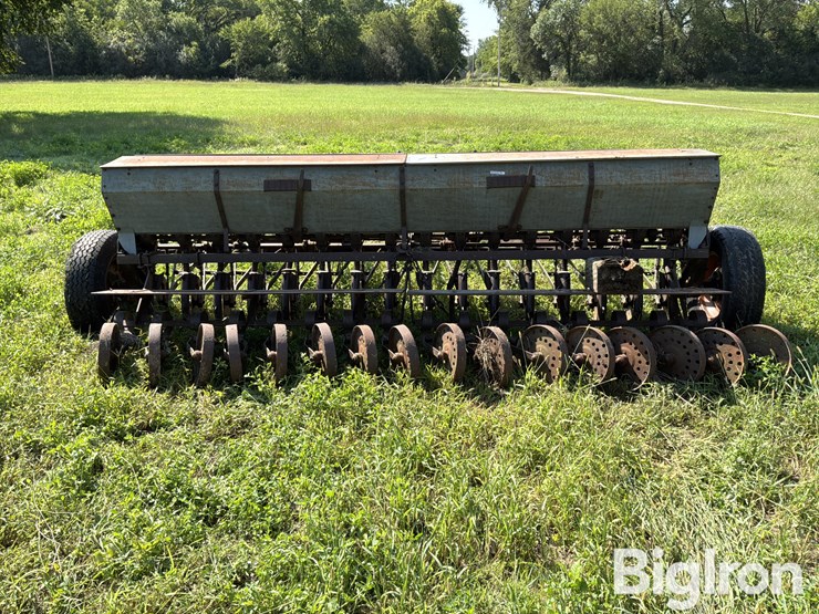 john-deere-11-image-6