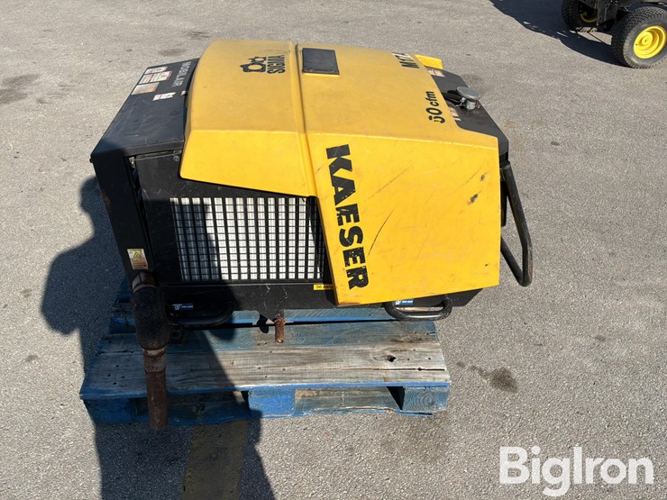 2021-massey-ferguson-730-image-6