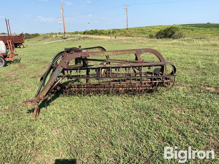 john-deere-851-image-1