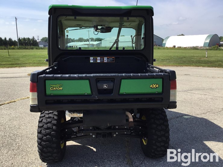 2019-john-deere-gator-image-6