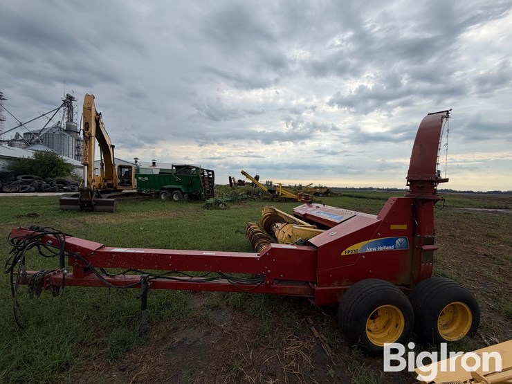 2012-new-holland-fp230-image-8