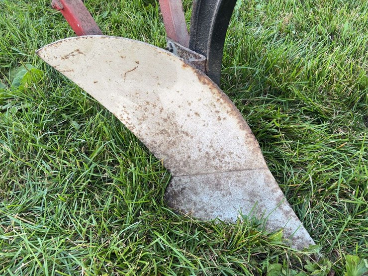 8”-walking-plow-image-8