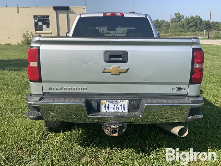 2017-chevrolet-silverado-2500-image-5