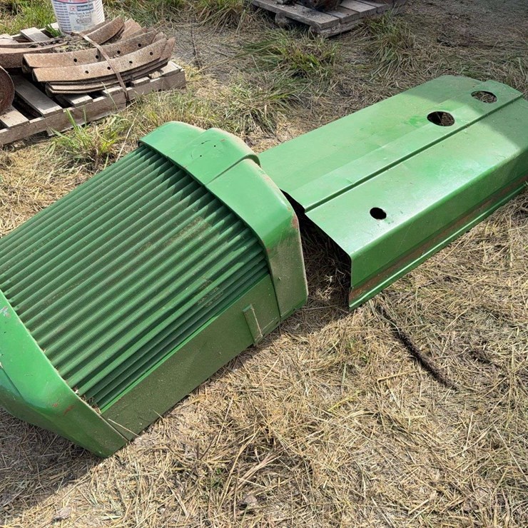 JOHN DEERE R