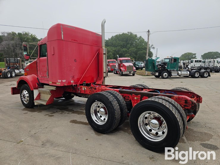 2000-kenworth-t800-image-7