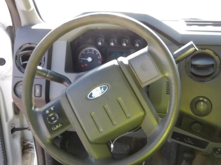 2011-ford-f250-image-17