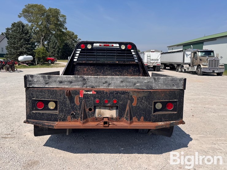 2011-chevrolet-silverado-3500-image-6