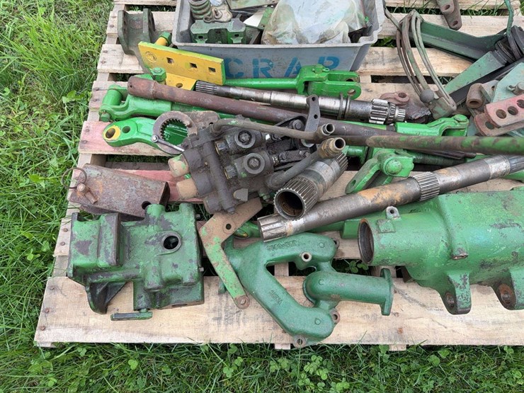 john-deere-dubuque-hydraulic-parts-image-2
