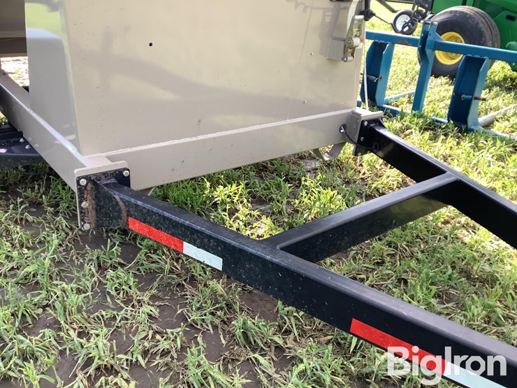 2019-j&m-ec270-image-15