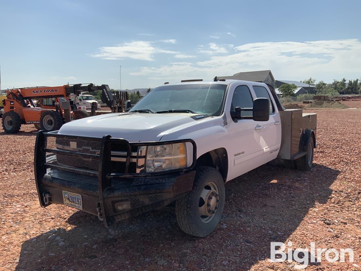 2011-chevrolet-silverado-3500-image-1