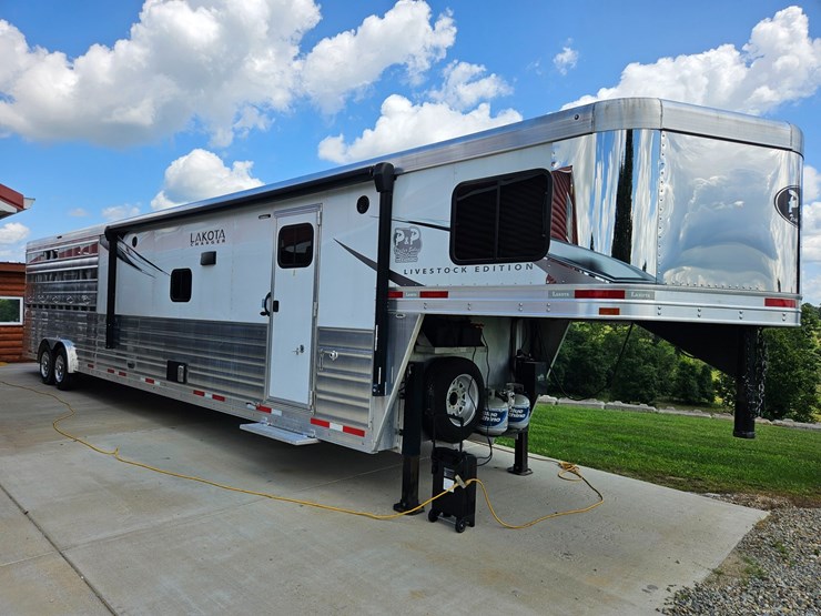 #21371-•-2021-lakota-charger-trailer-image-22
