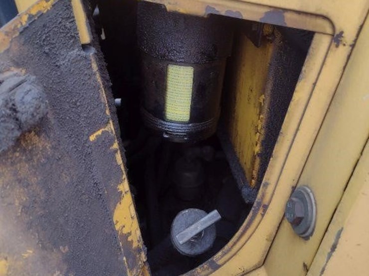 1995-deere-410d-image-37