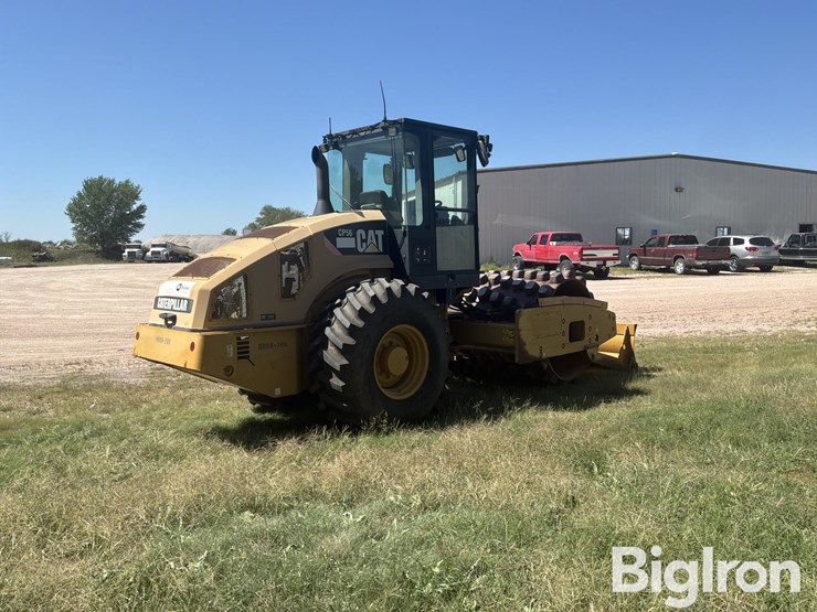 2009-caterpillar-cp56-image-5