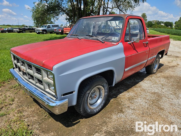 1986-chevrolet-c10-image-1