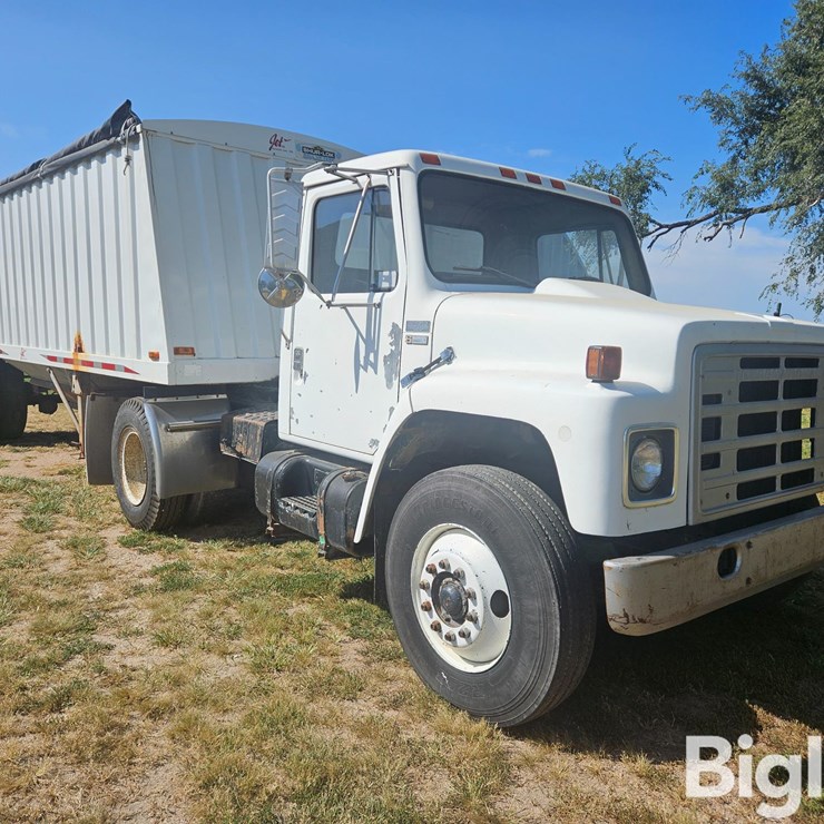 1979 JET GRAIN TRAILER