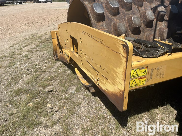 2009-caterpillar-cp56-image-16