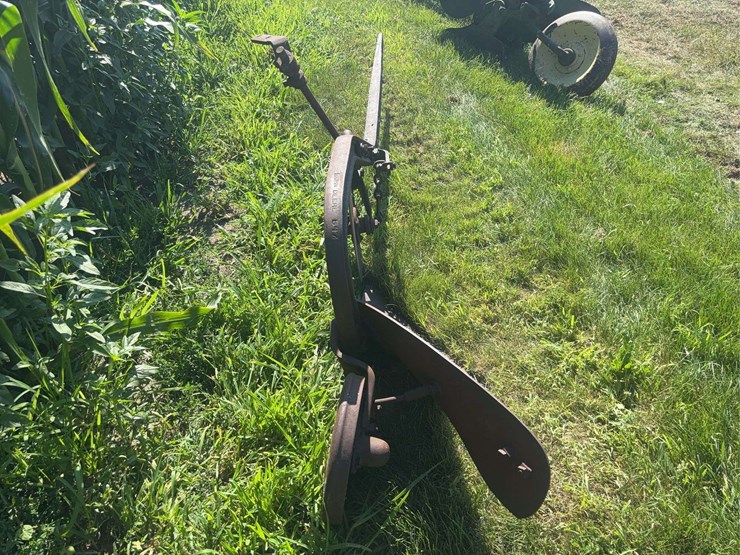 john-deere-16-image-3