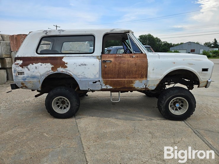1972-chevrolet-k5-image-4