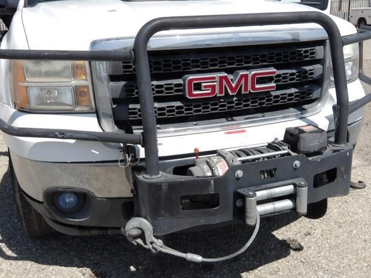 2012-gmc-sierra-3500-image-15