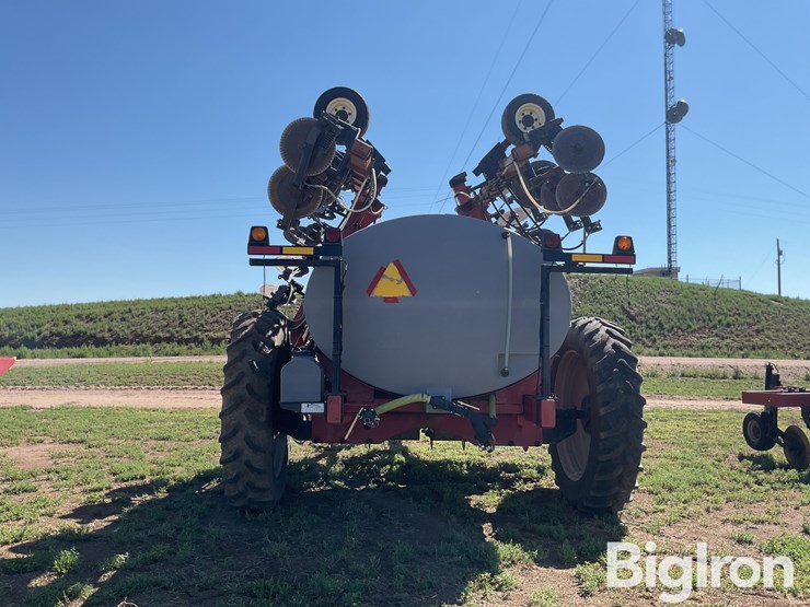 case-ih-2800-image-6