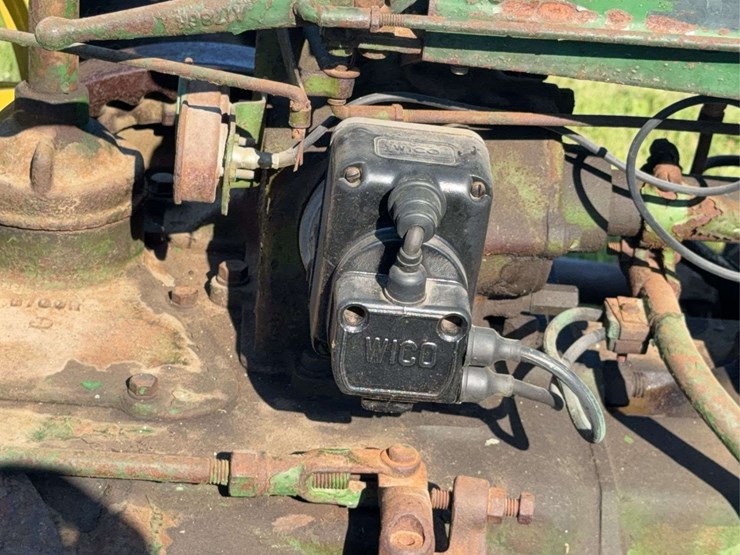 john-deere-b-image-45