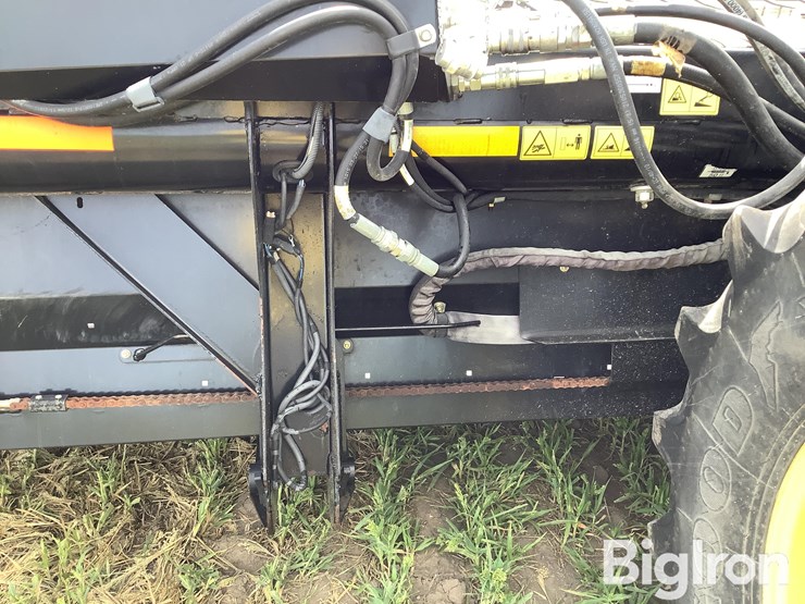 2012-john-deere-w150-image-18
