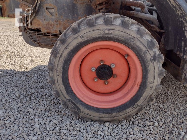 2021-bobcat-toolcat-5600-image-30