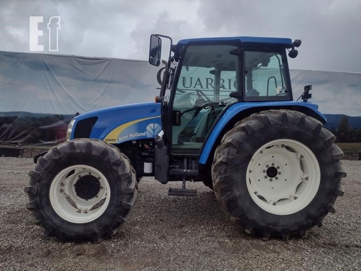 2011-new-holland-t5070-image-1