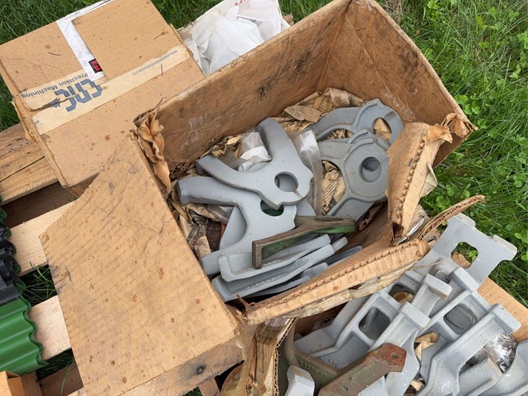 john-deere-reproduction-castings-&-grill-parts-image-6