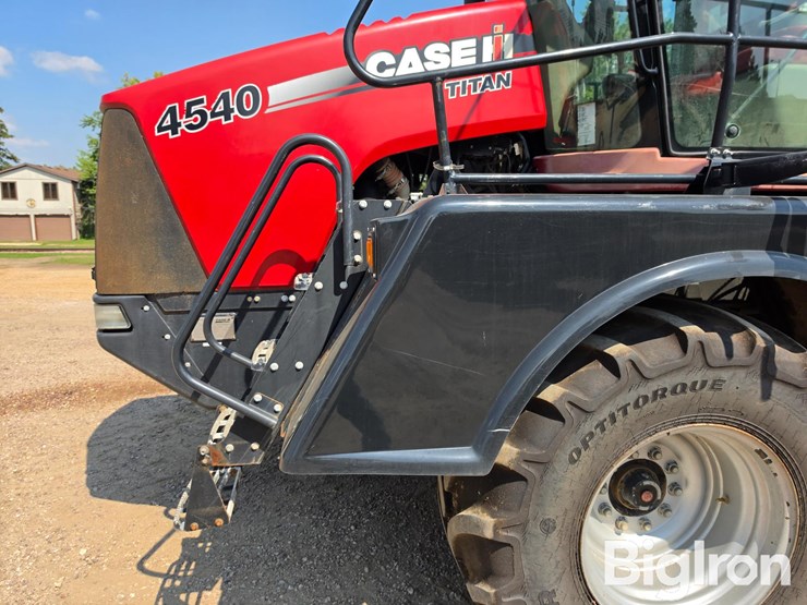 2015-case-ih-titan-4540-image-14