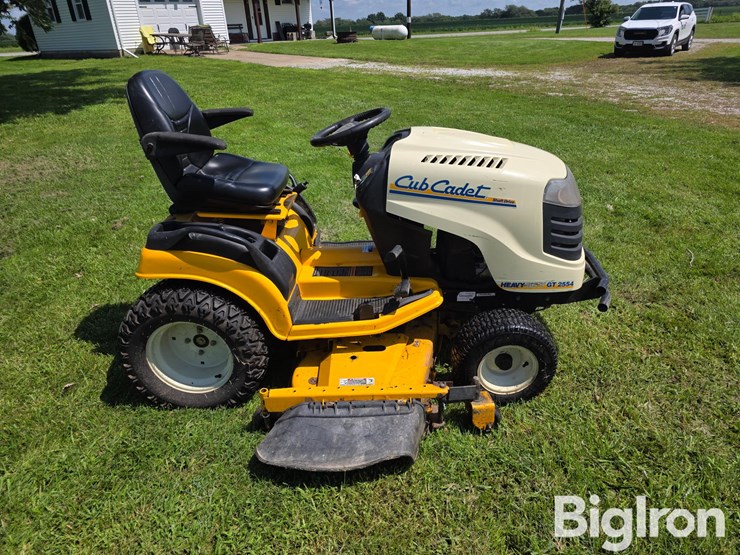 2006-cub-cadet-gt2554-image-4