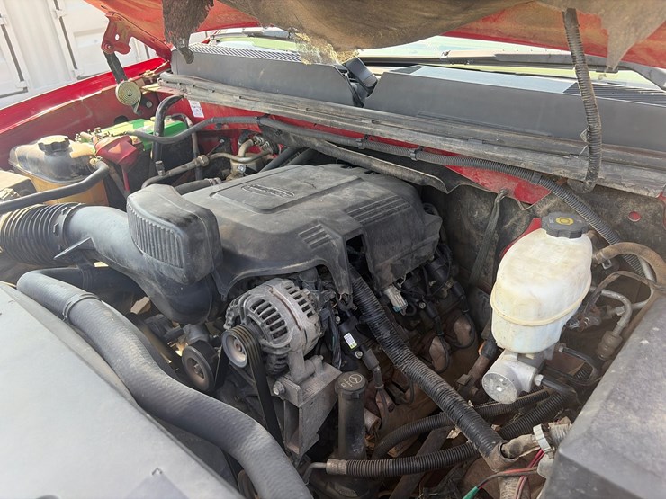 2013-gmc-sierra-3500-image-18