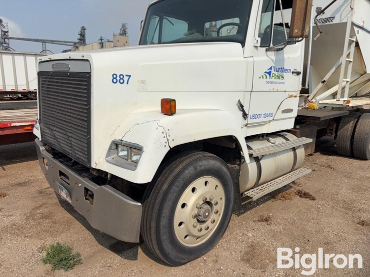 1987-freightliner-flc112-image-10