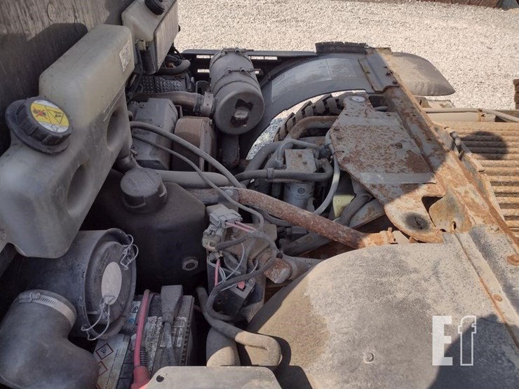 2021-bobcat-toolcat-5600-image-22