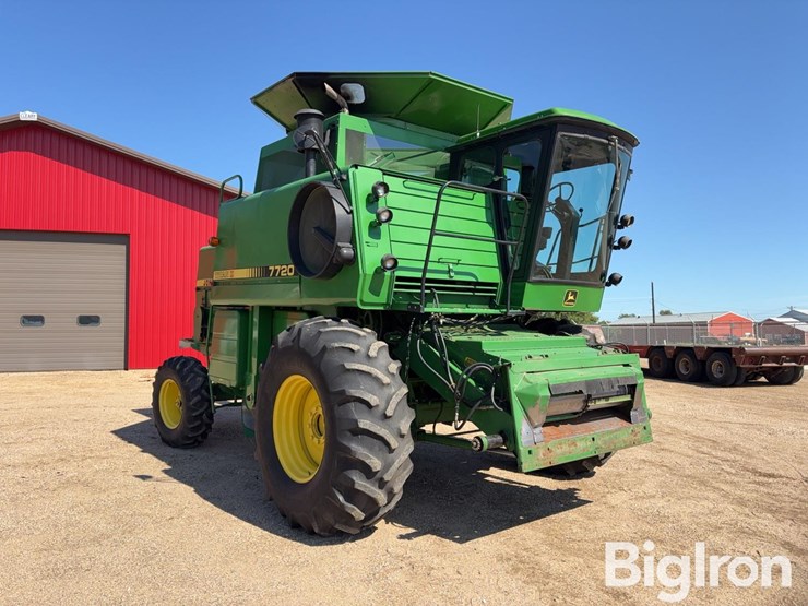 john-deere-7720-titan-ii-image-3
