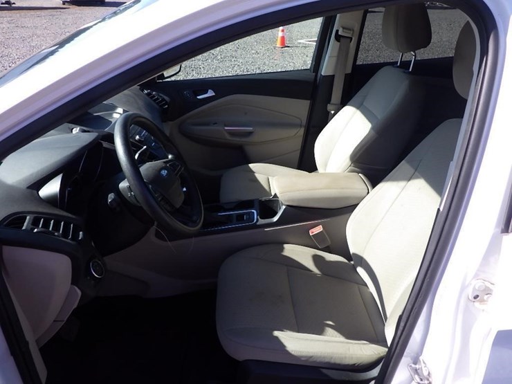 2017-ford-escape-image-22