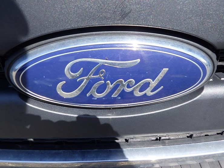 2015-ford-f550-image-9
