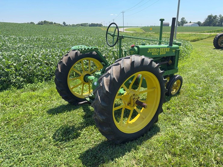 john-deere-b-image-5