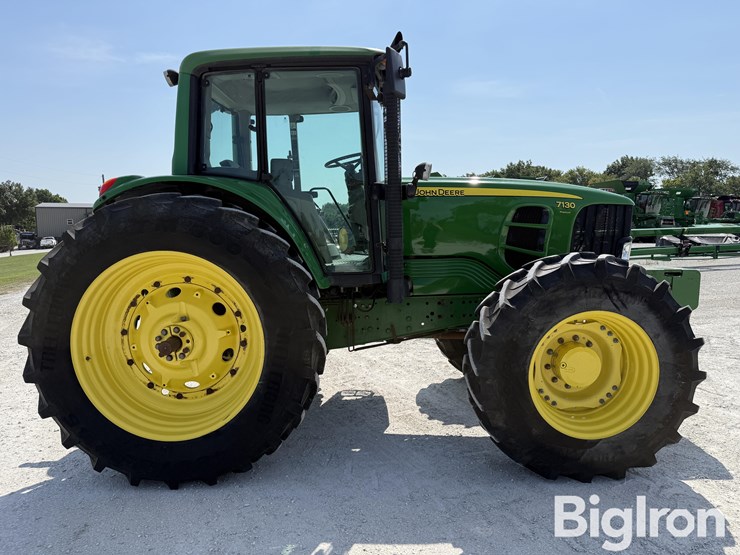 2008-john-deere-7130-premium-image-4