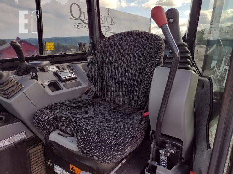 2023-bobcat-e35r2-image-11