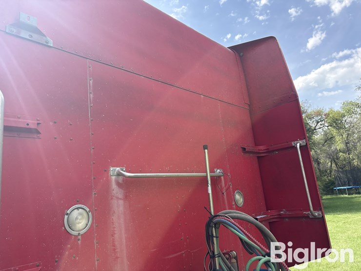 1994-peterbilt-379-image-17