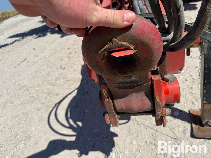 2013-kuhn-krause-8000-40-image-10