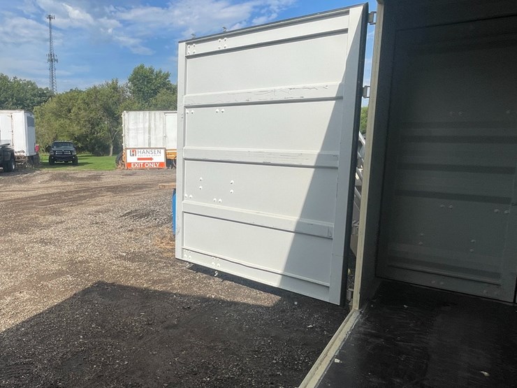 #2414-•-40'-high-cube-multi-door-container-image-11