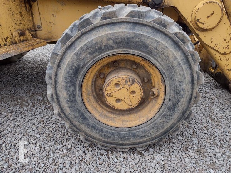 1995-deere-410d-image-28