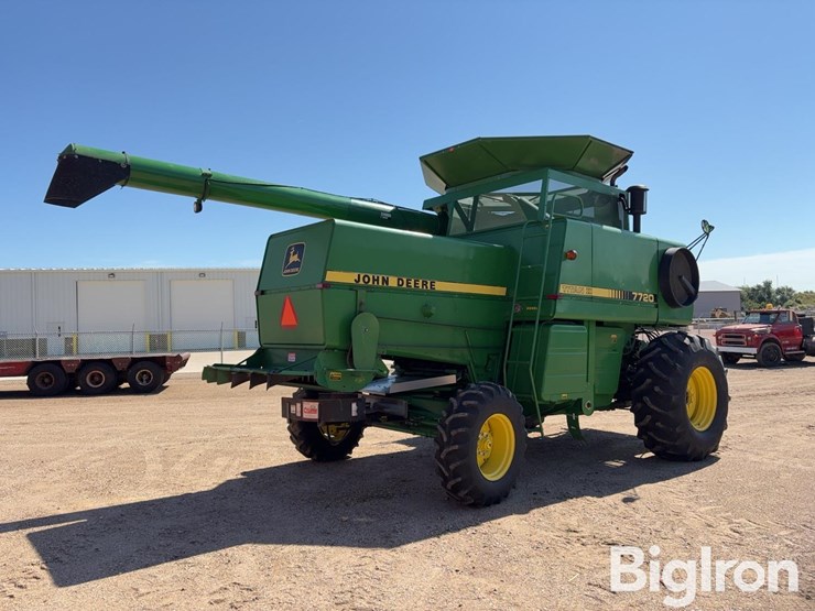 john-deere-7720-titan-ii-image-5
