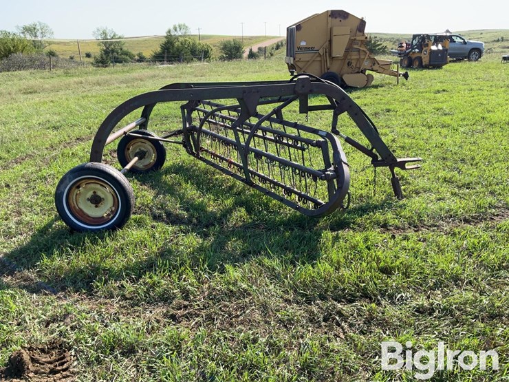 john-deere-851-image-4