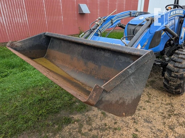 new-holland-boomer-41-image-11