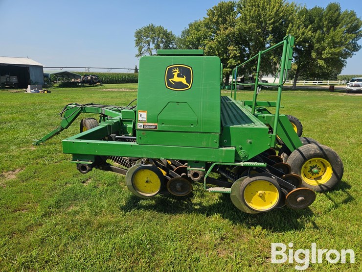 john-deere-750-image-8