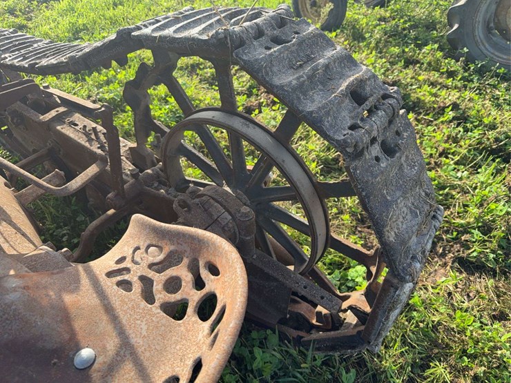 fordson-trackson-image-16