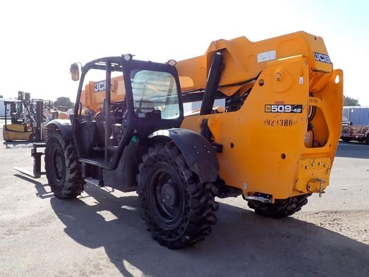2018-jcb-509-42-image-4